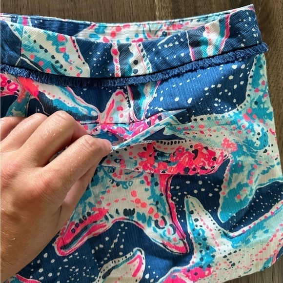 Lilly Pulitzer Indigo STAR STRUCK Adie short 2 - Picture 9 of 10